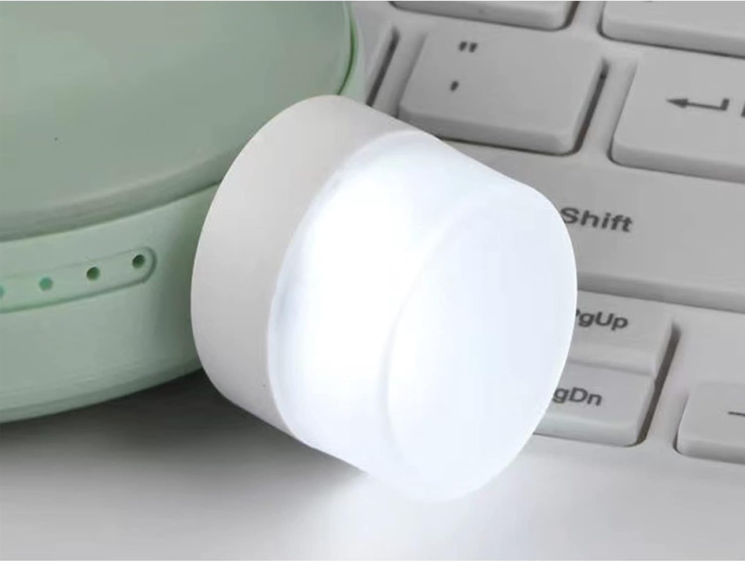 USB Night Light, LED Mini Light Bulb, Plug in Night Light, Small Night Lights, Warm White, USB Light Bulb for Bedroom, Bathroom, Hallway, Nursery, Kitchen, Car Tiny Light 6PS (6 White)